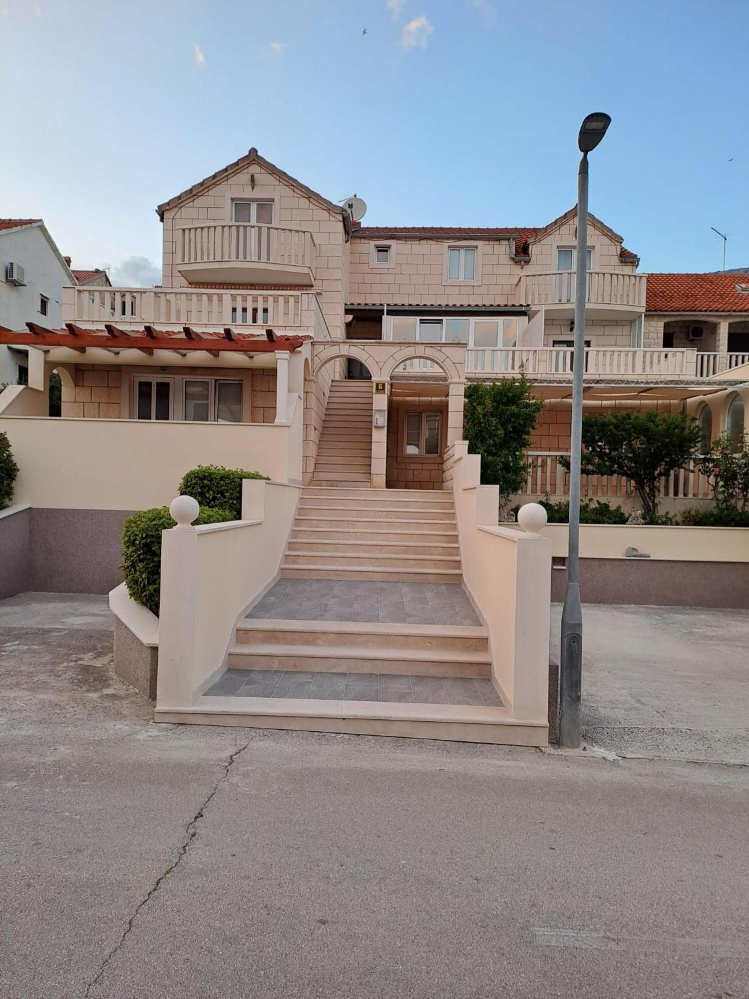 Apartments Jerica 波尔 外观 照片